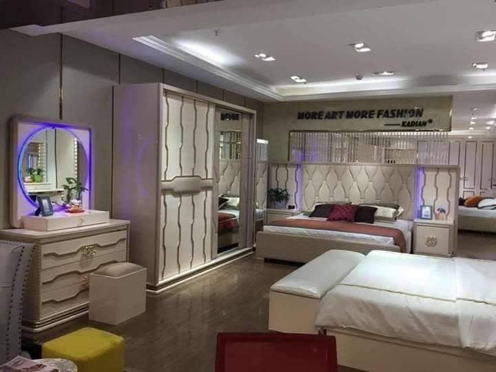 Très élégant modèle de chambre à coucher