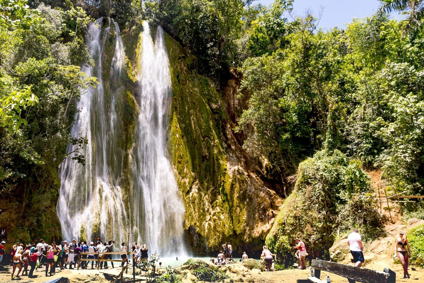 El Limón Waterfall + Cayo Levantado – Samaná Tour from Punta Cana