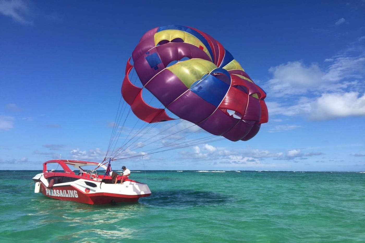 Parasailing Punta Cana – Solo, Tandem or Family Flight over Bávaro