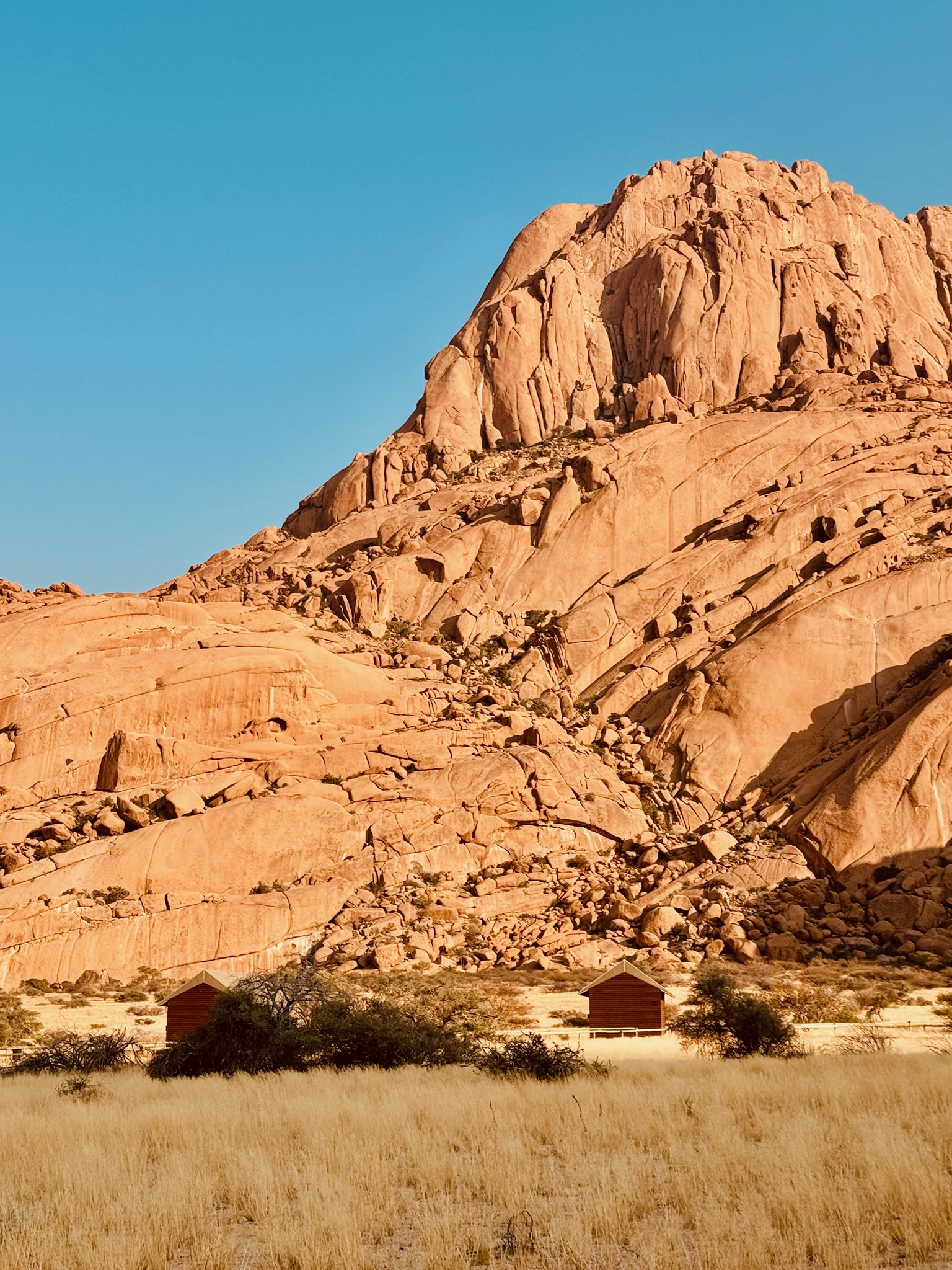 Spitzkoppe → Huab Lodge 6
