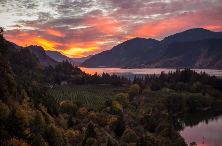 columbia river gorge at sunset