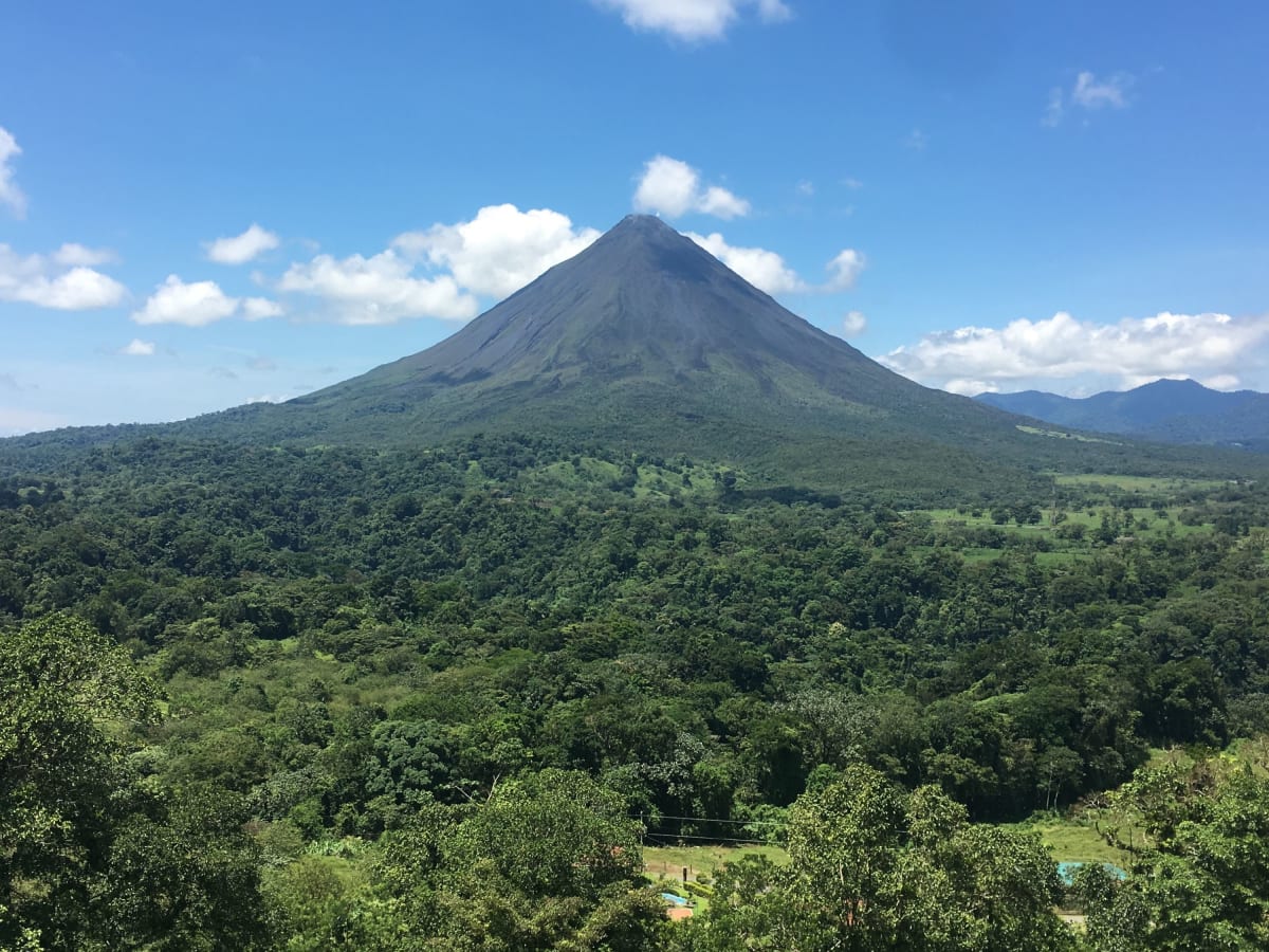 Arenal Canyoning, Waterfall Rapelling & Sky Trek