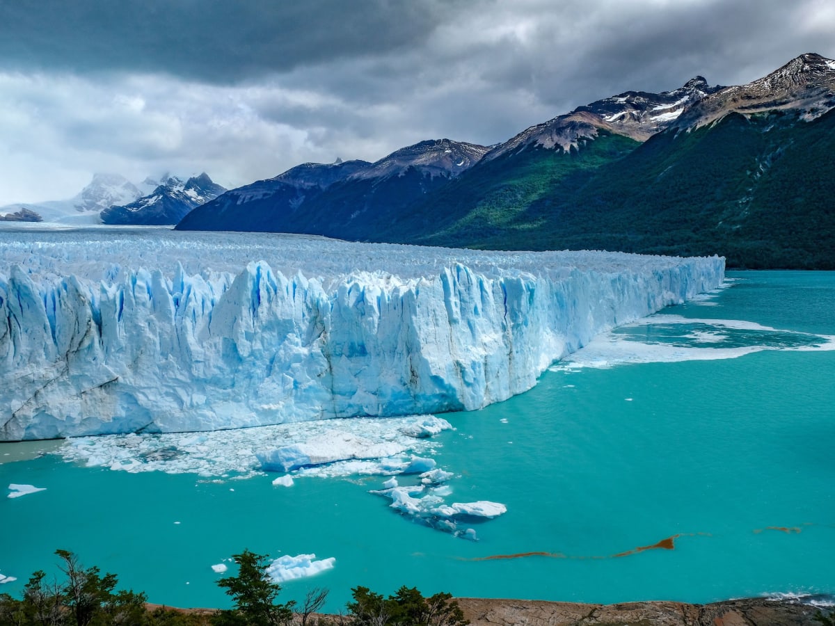 Perito Moreno Glacier with boat cruise