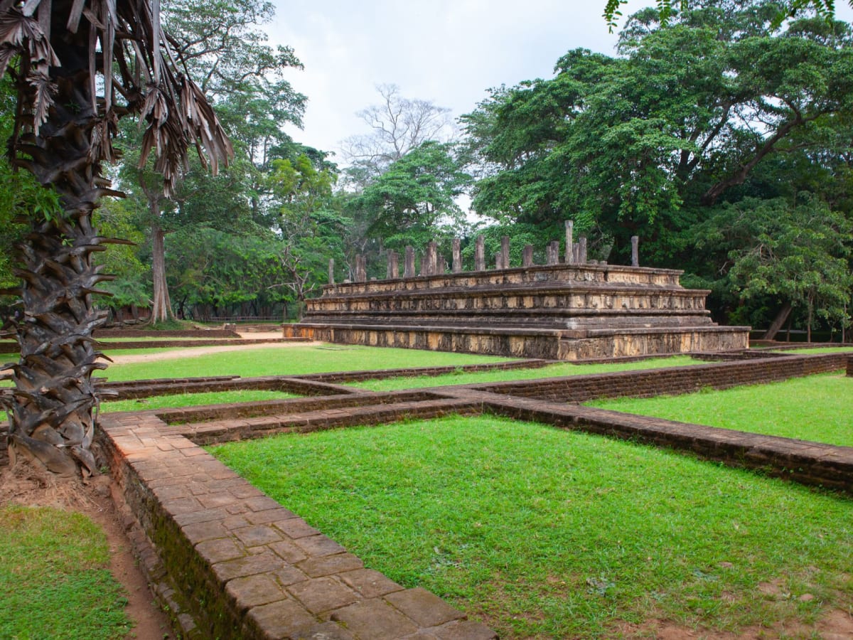 Morning visit to Polonnaruwa. Afternoon at Leisure