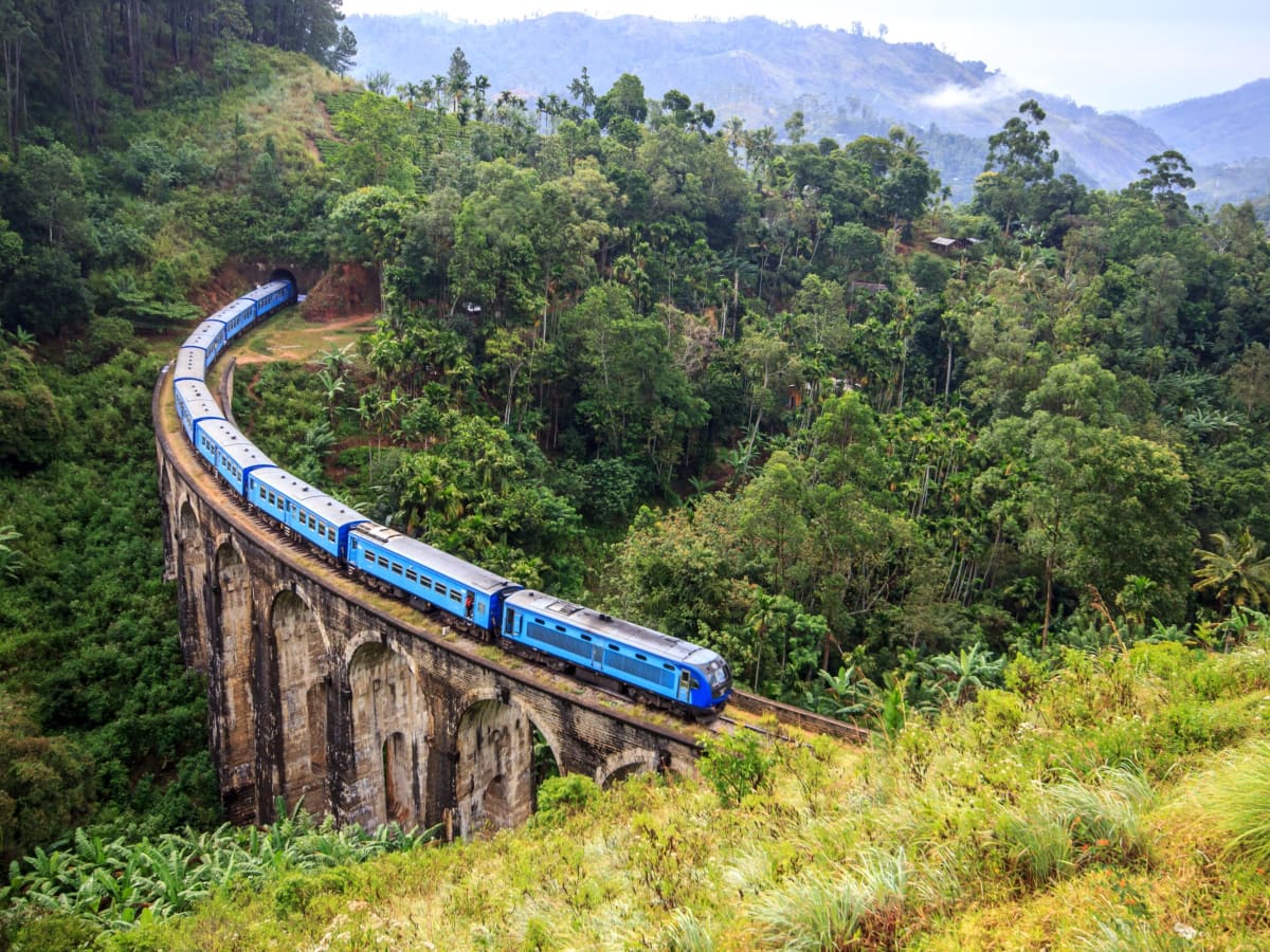 Hike to Mini Adams Peak and Visit 09 Arch Bridge and Ella Gap