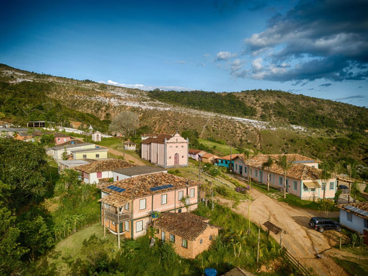 Explore Mogol Village at Ibiti Projeto