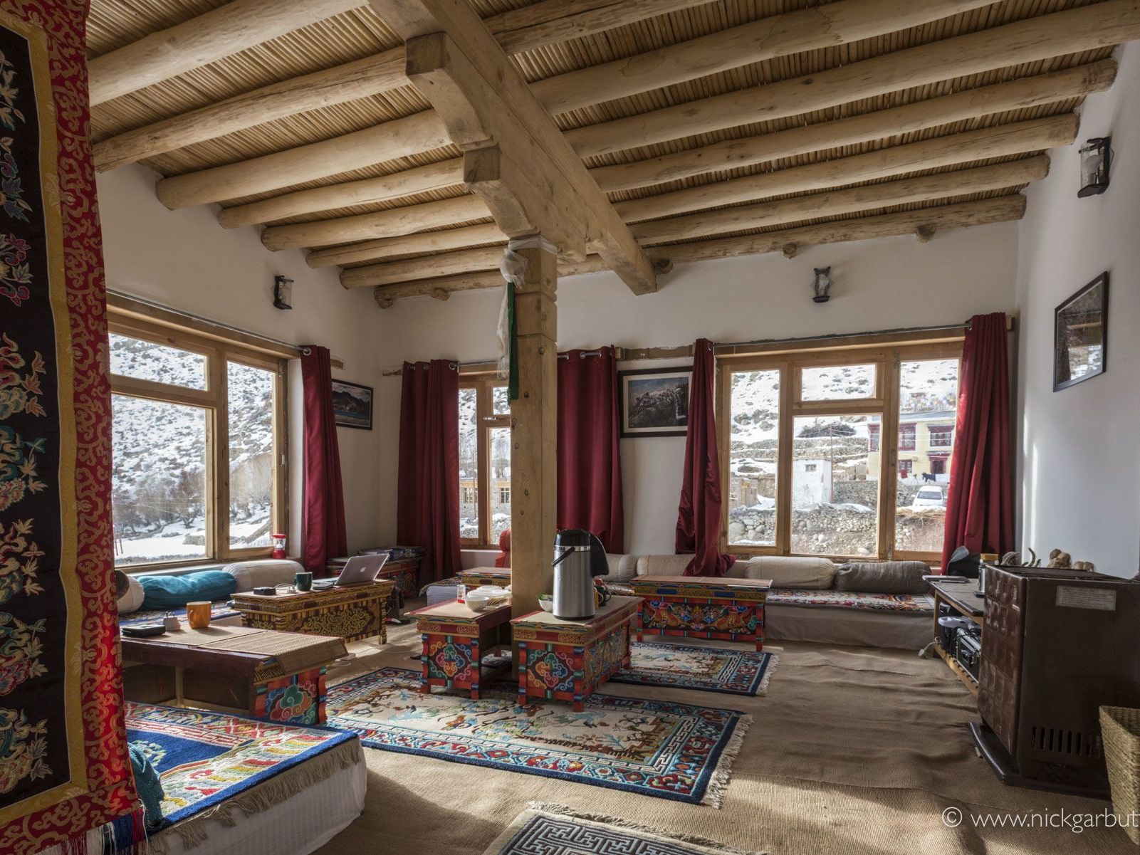 Snow Leopard Lodge
