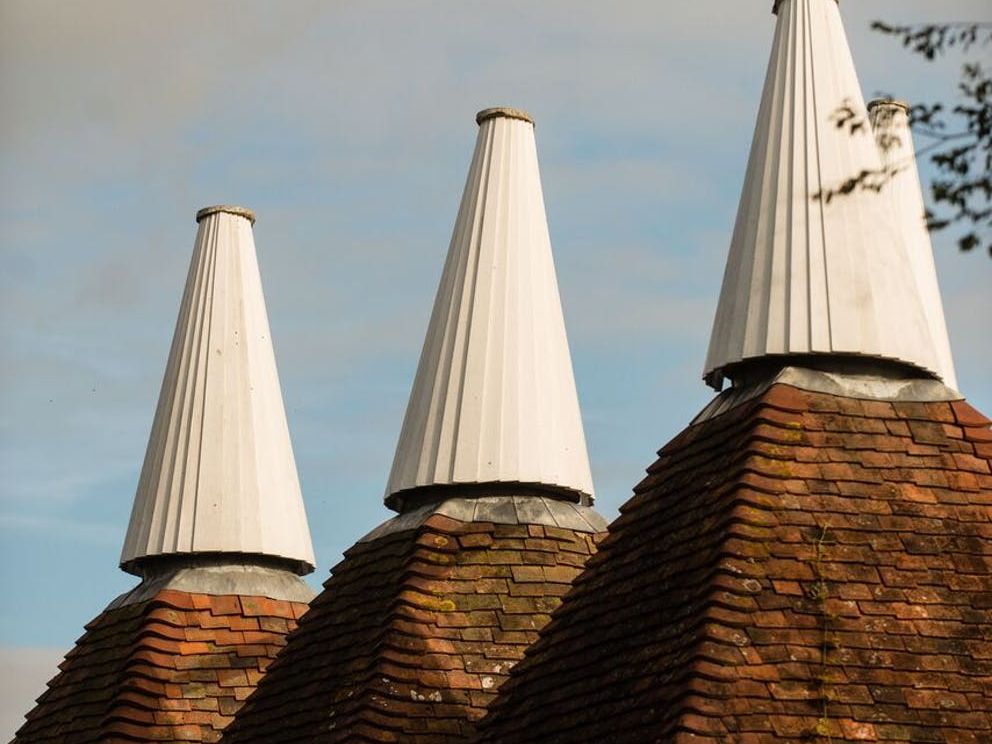 Welcome to England. Transfer to Sissinghurst in Kent.