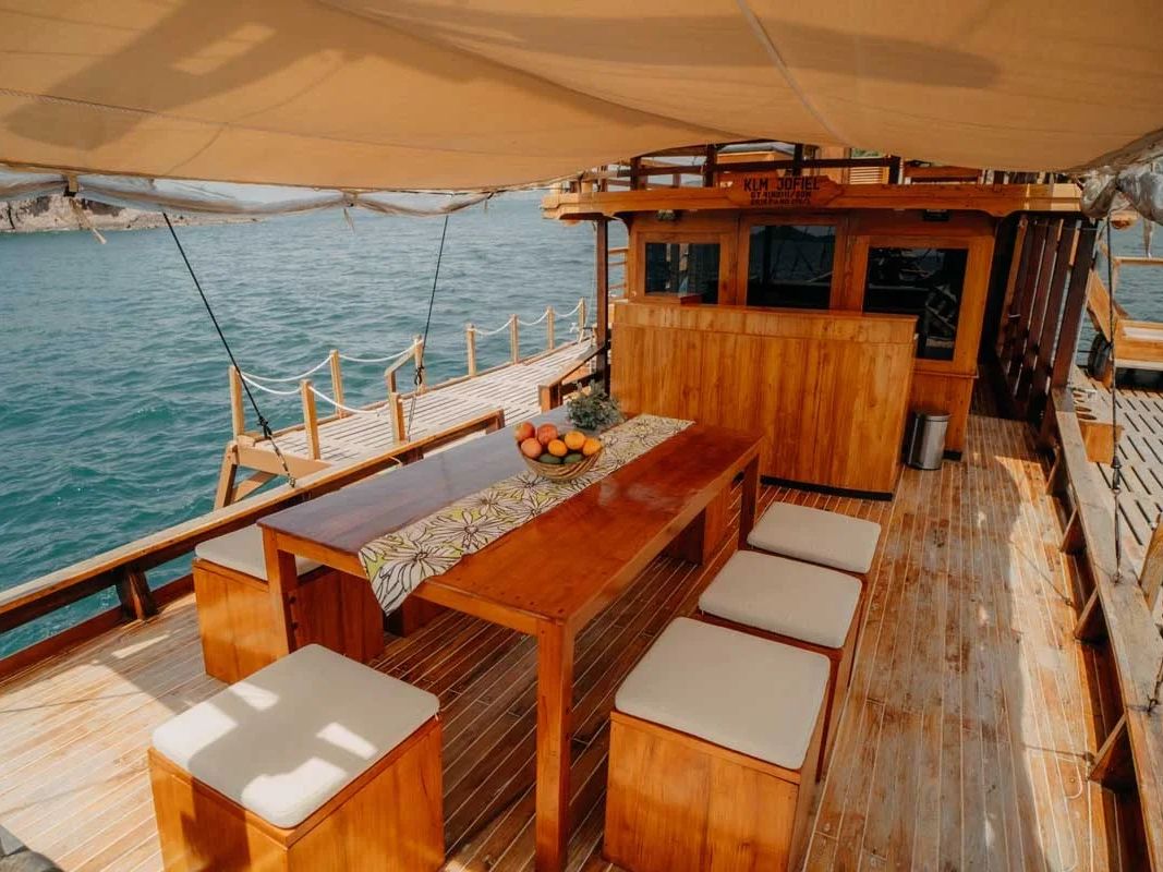 Jofiel Komodo Phinisi Schooner