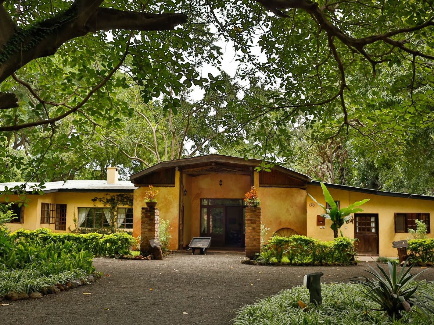 Rivertrees Country Inn