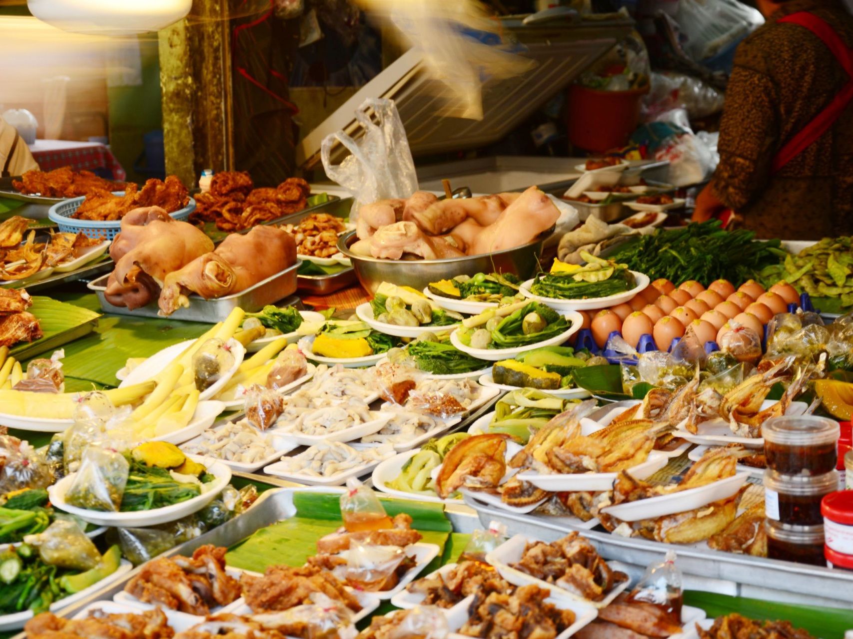 Day at Leisure in Chiang Mai. Evening Foodie Tour - Like a Local