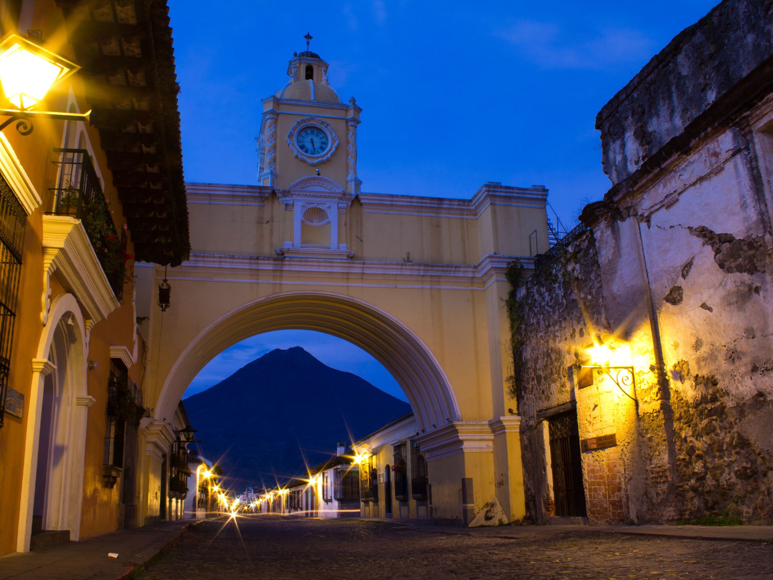 Privately Guided Walk of Antigua and Afternoon at Leisure