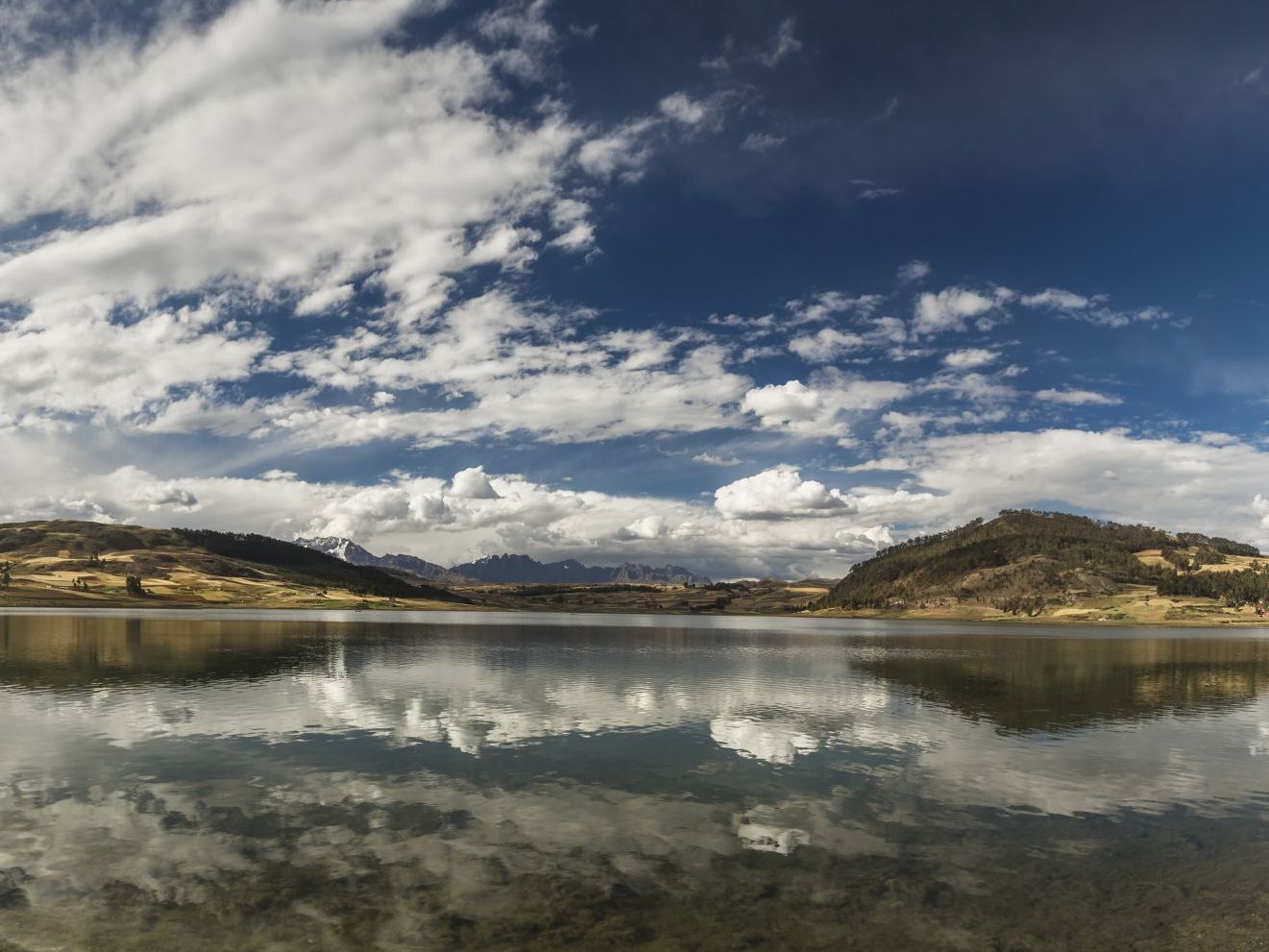 Stand-up Paddleboarding on Lake Huaypo with Visit to Moray and Maras
