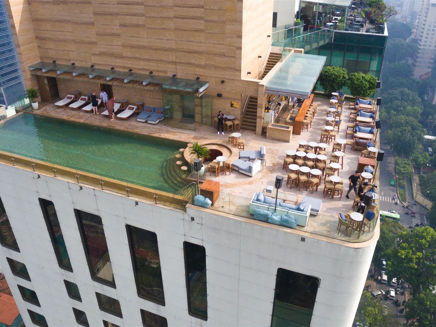 Hotel des Arts Saigon (Or Similar)