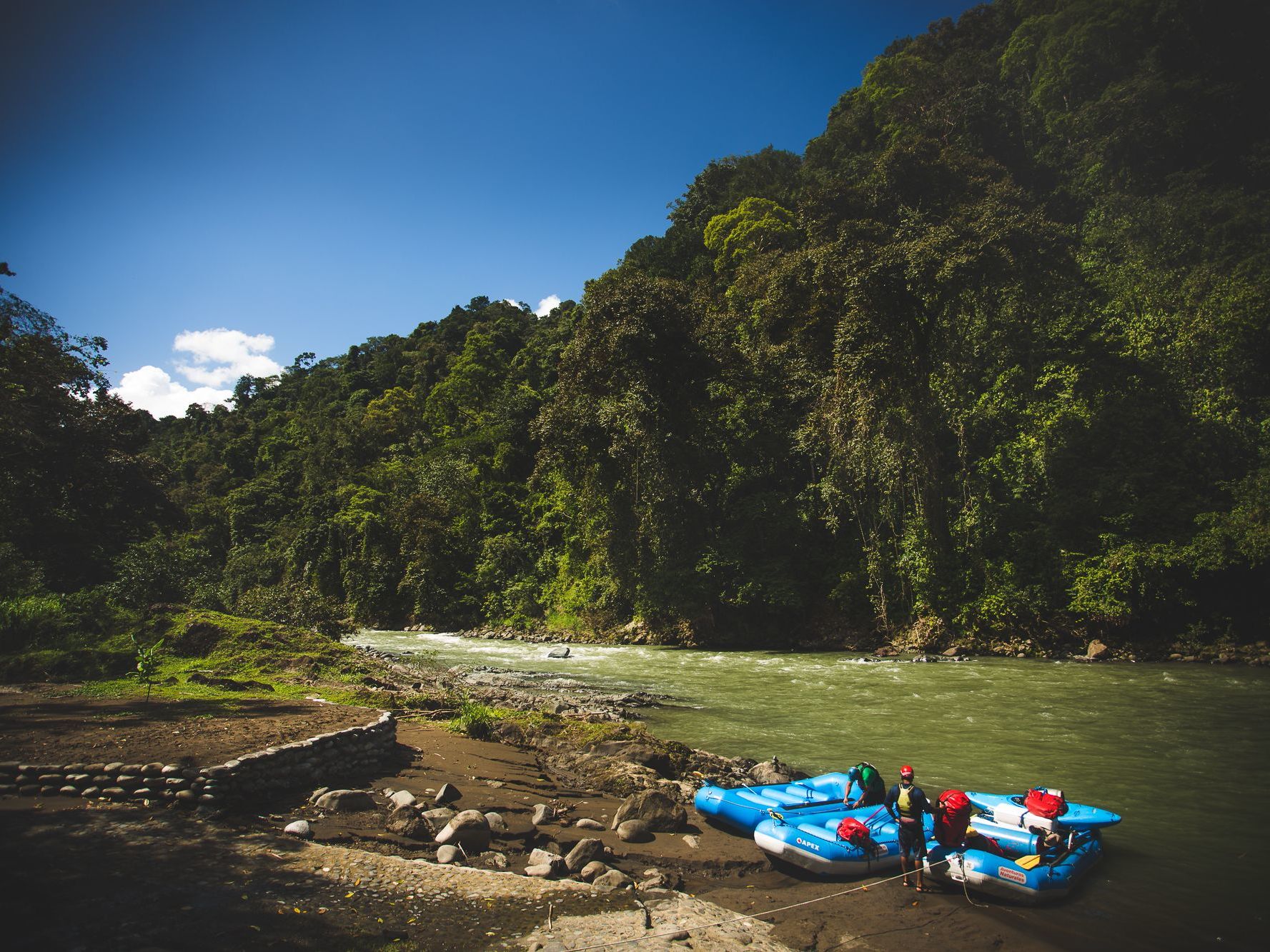 White Water Raft to Pacuare Lodge
