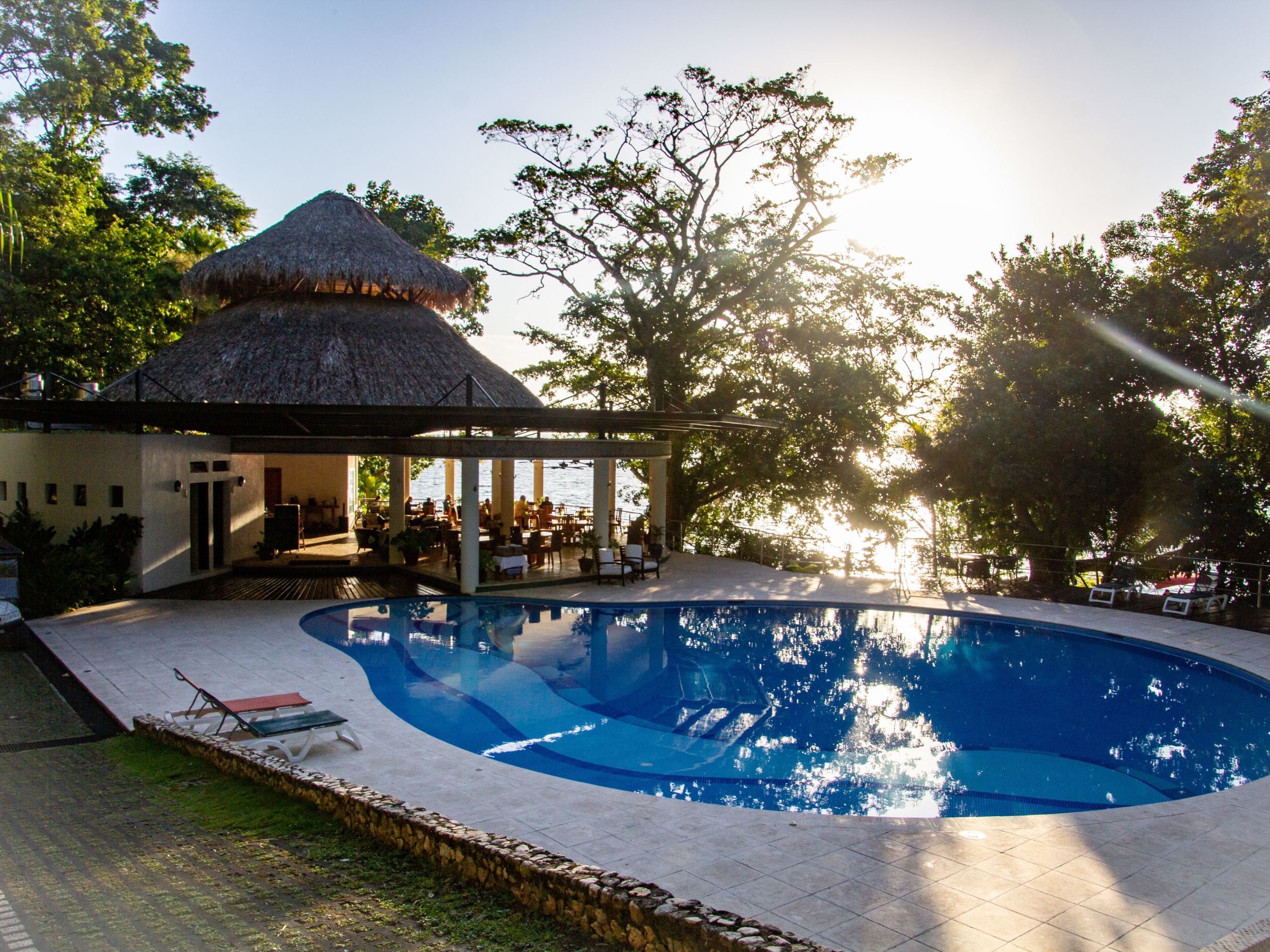 Arrival in Petén and Check-in at Bolontiku