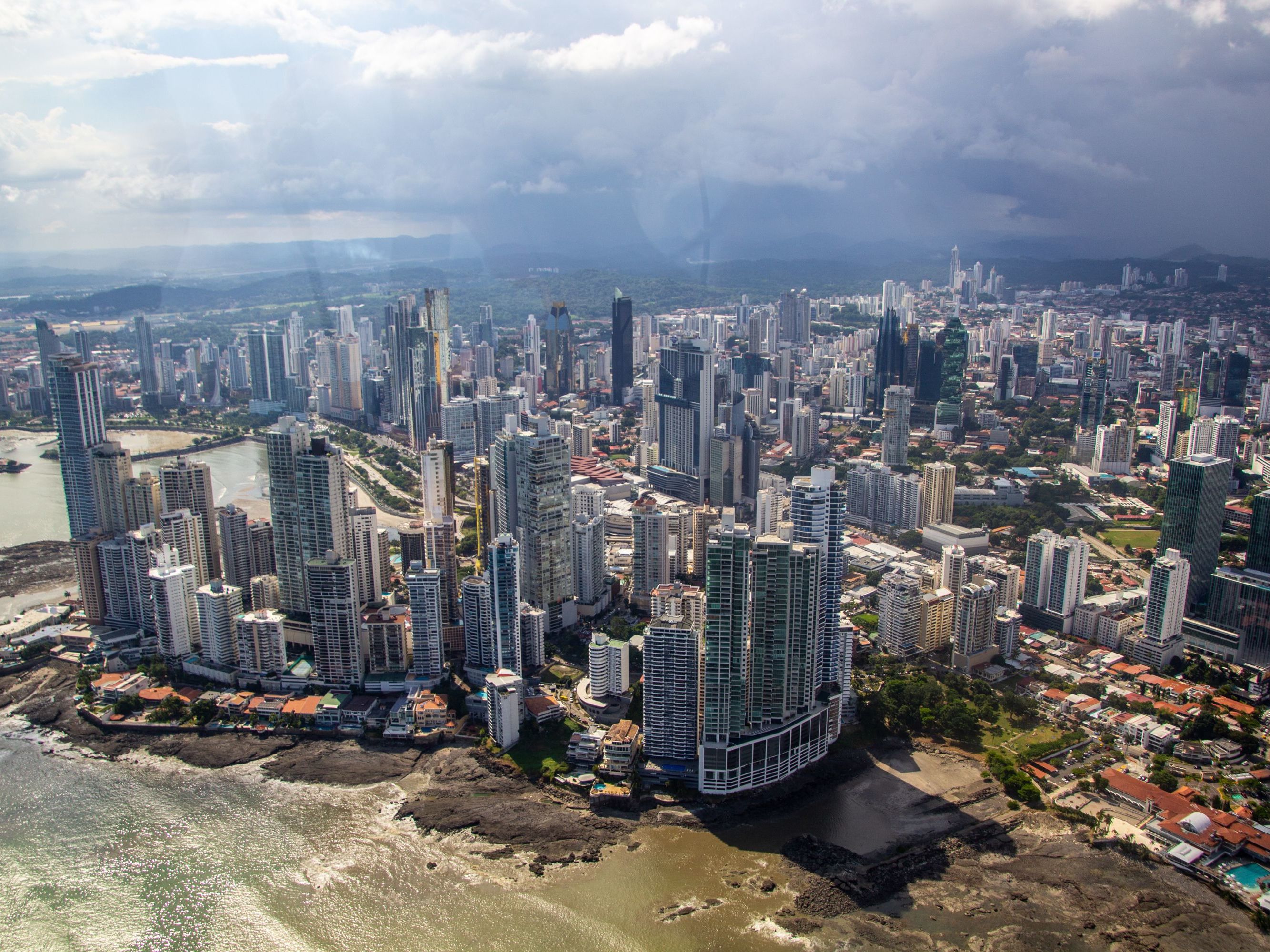 Private Helicopter Tour of the Panama Canal