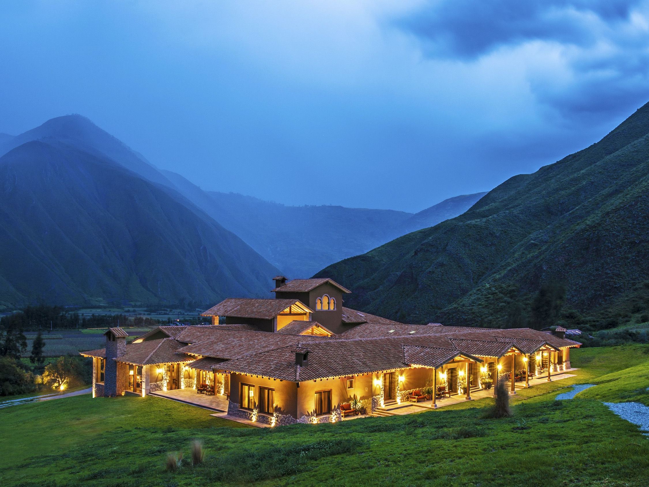 Transfer from Machu Picchu to the Sacred Valley