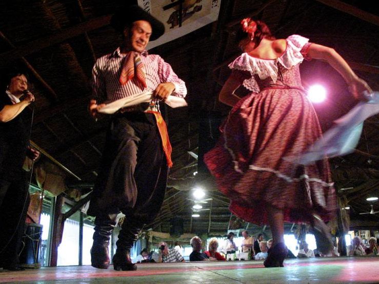 Fiesta Gaucha at La Estancia Santa Susana (Lunch included) Regular Service with English Speaking Guide - Full Day