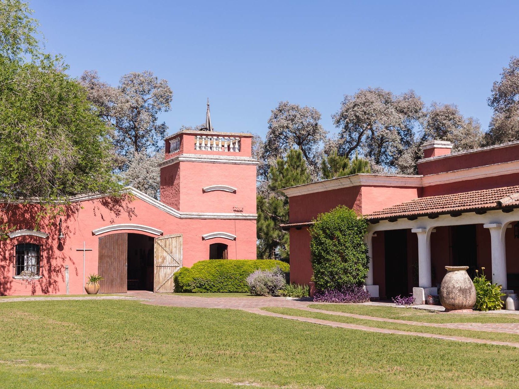 Fiesta Gaucha at La Estancia Santa Susana (Lunch included) Regular Service with English Speaking Guide - Full Day
