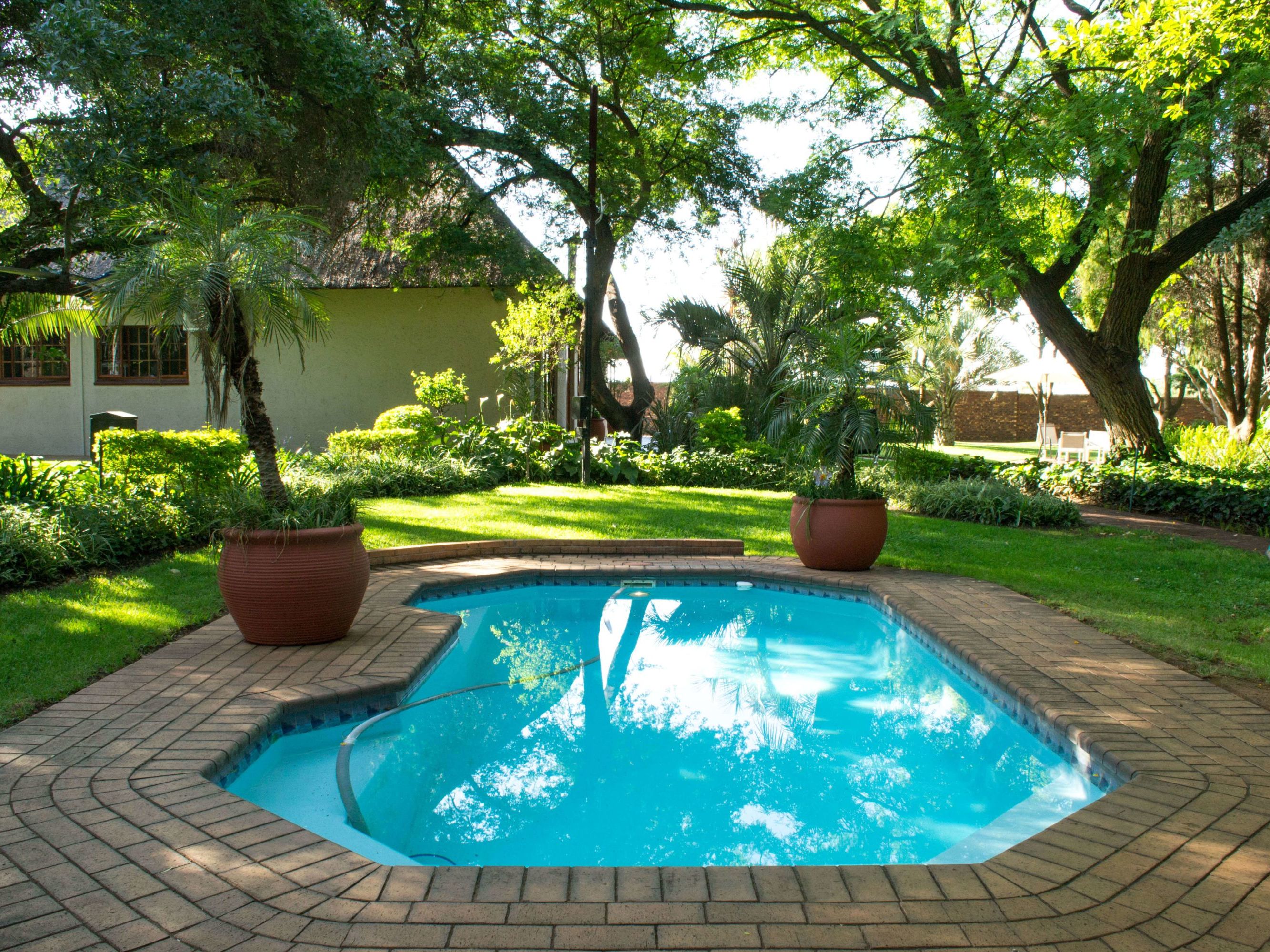 Arrive in Johannesburg, South Africa