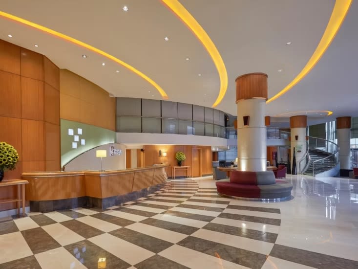 Holiday Inn Cairo City Stars 