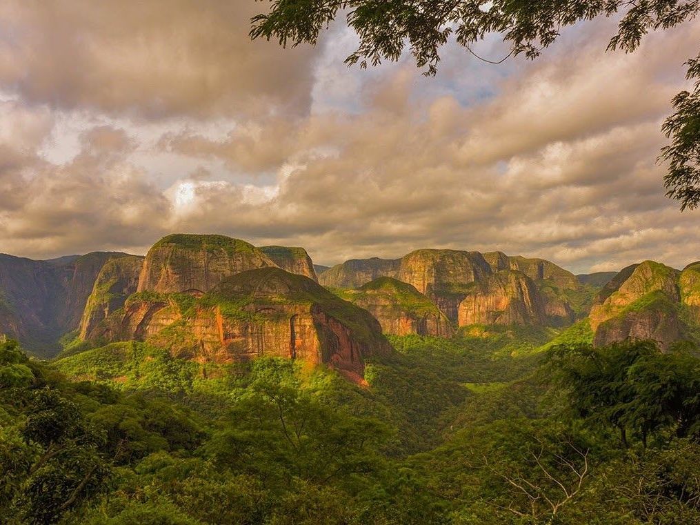 Explore El Fuerte de Samaipata and Amboro National Park