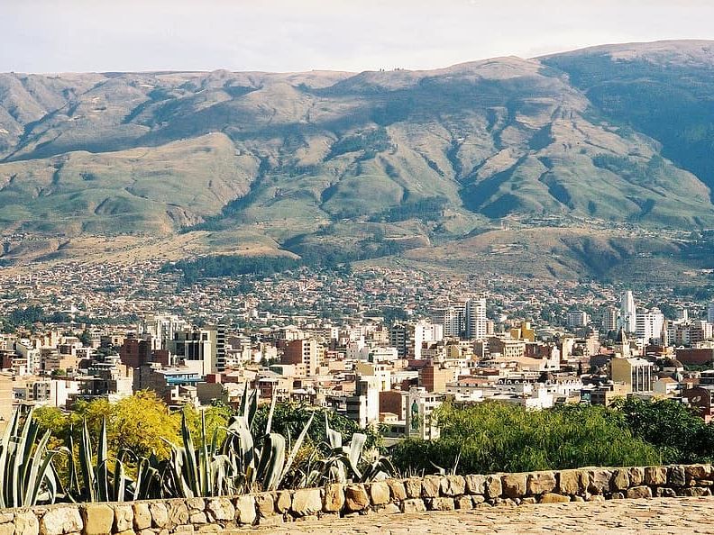 Guided Orientation of Cochabamba