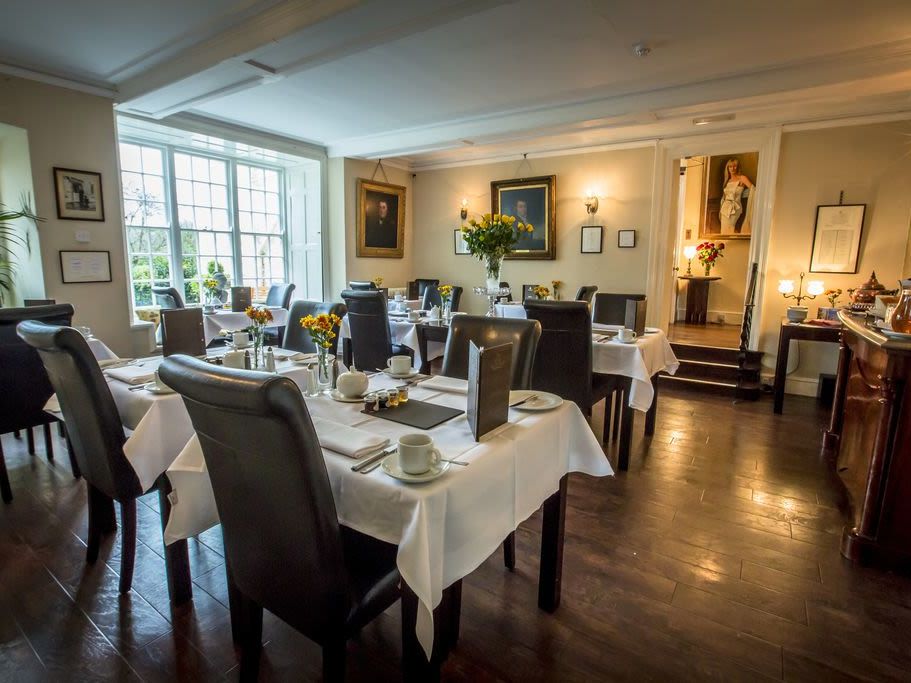 Plas Dinas Country House