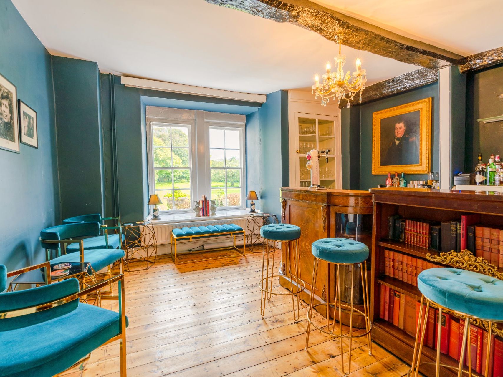 Plas Dinas Country House