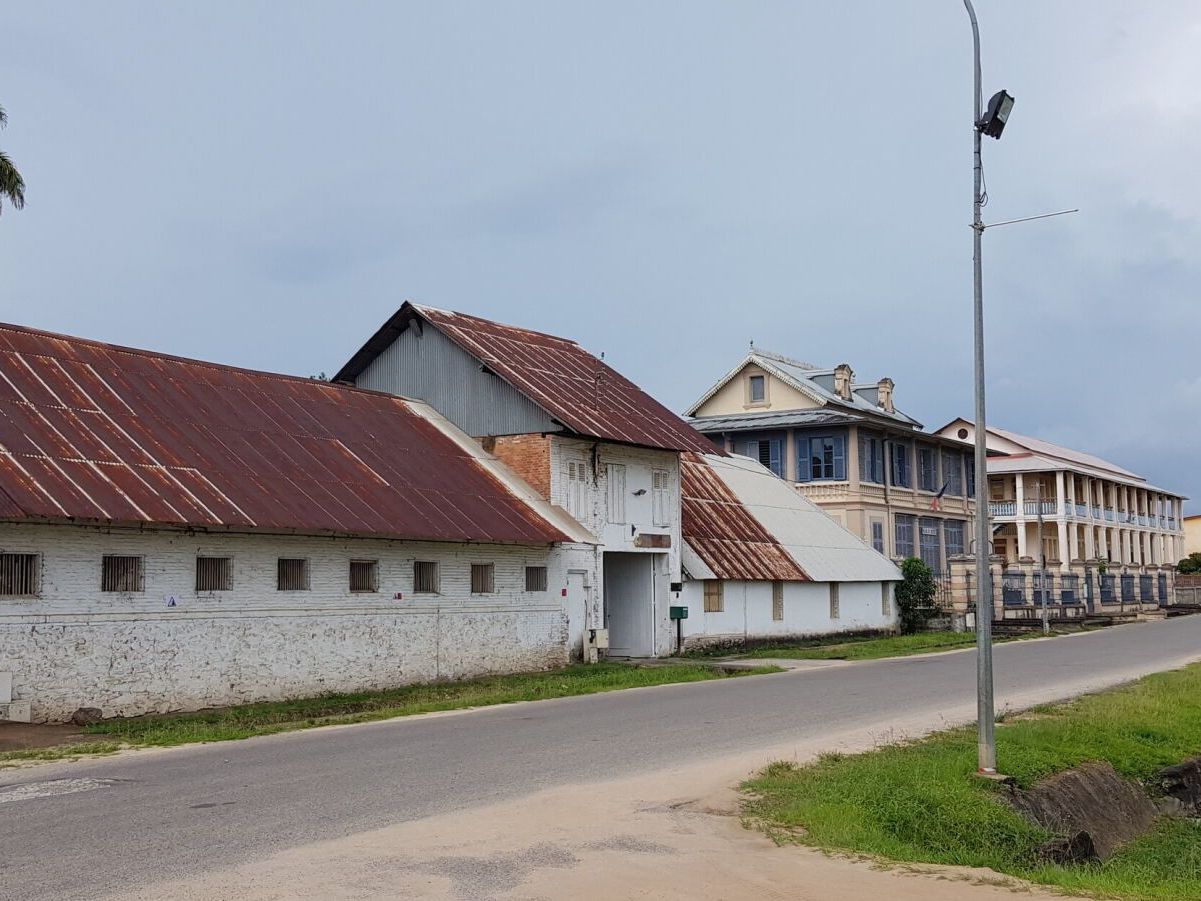 Transfer from Kourou to Paramaribo, via St. Laurent du Maroni