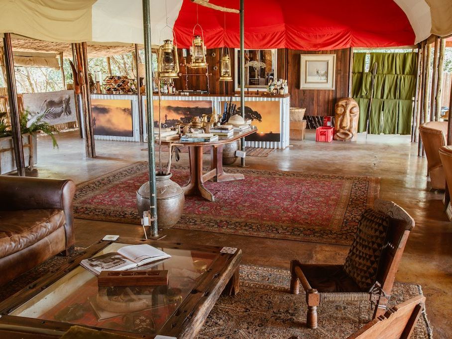 Fly from Nanyuki to Mara