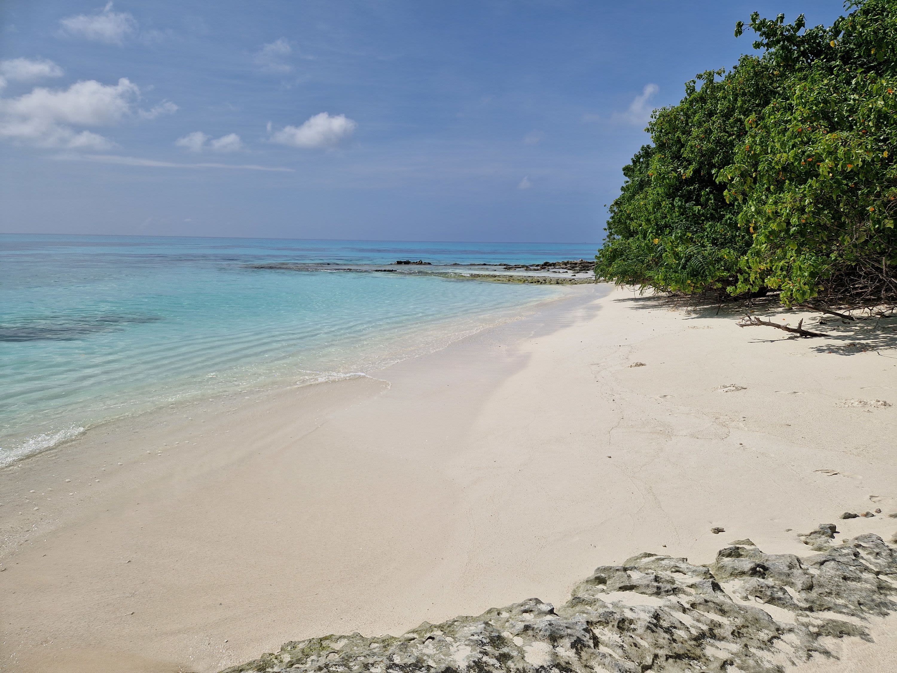 Introducing Fulhadhoo Island