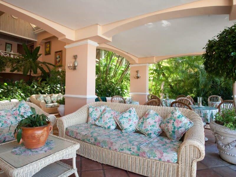 Coco Reef Resort & Spa