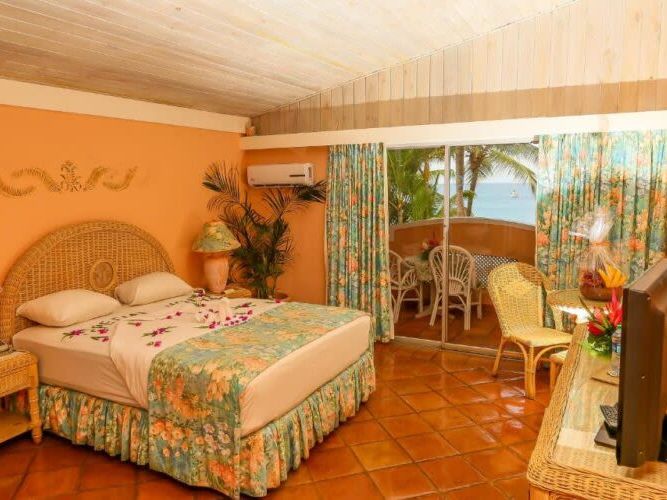 Coco Reef Resort & Spa