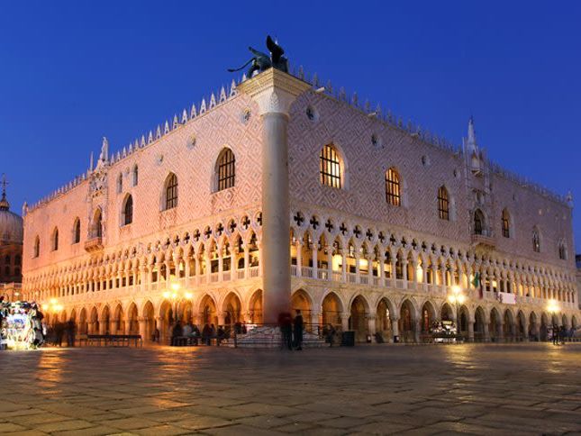 Train Journey to Venice  for a Private Tour