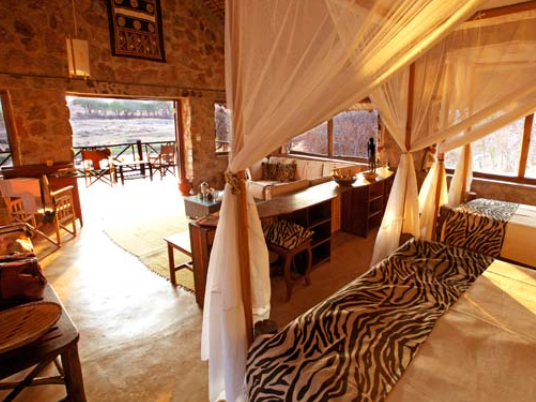Ruaha River Lodge 