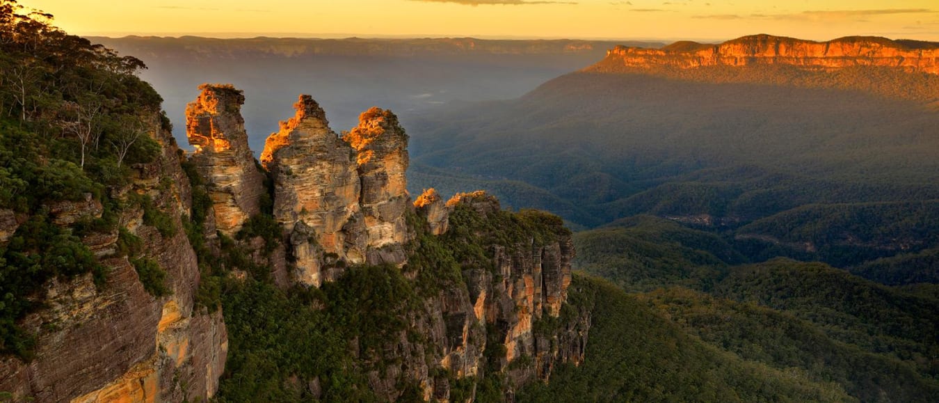 Blue Mountains landscape and sandstone cliffs in New South Wales, Australia