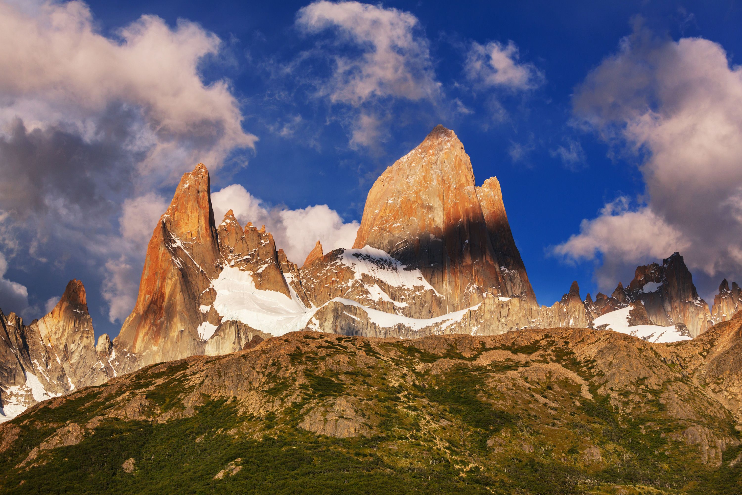 Aerial view of El Chaltén in Patagonia, the gateway for hikers exploring world renowned trails near Mount Fitz Roy