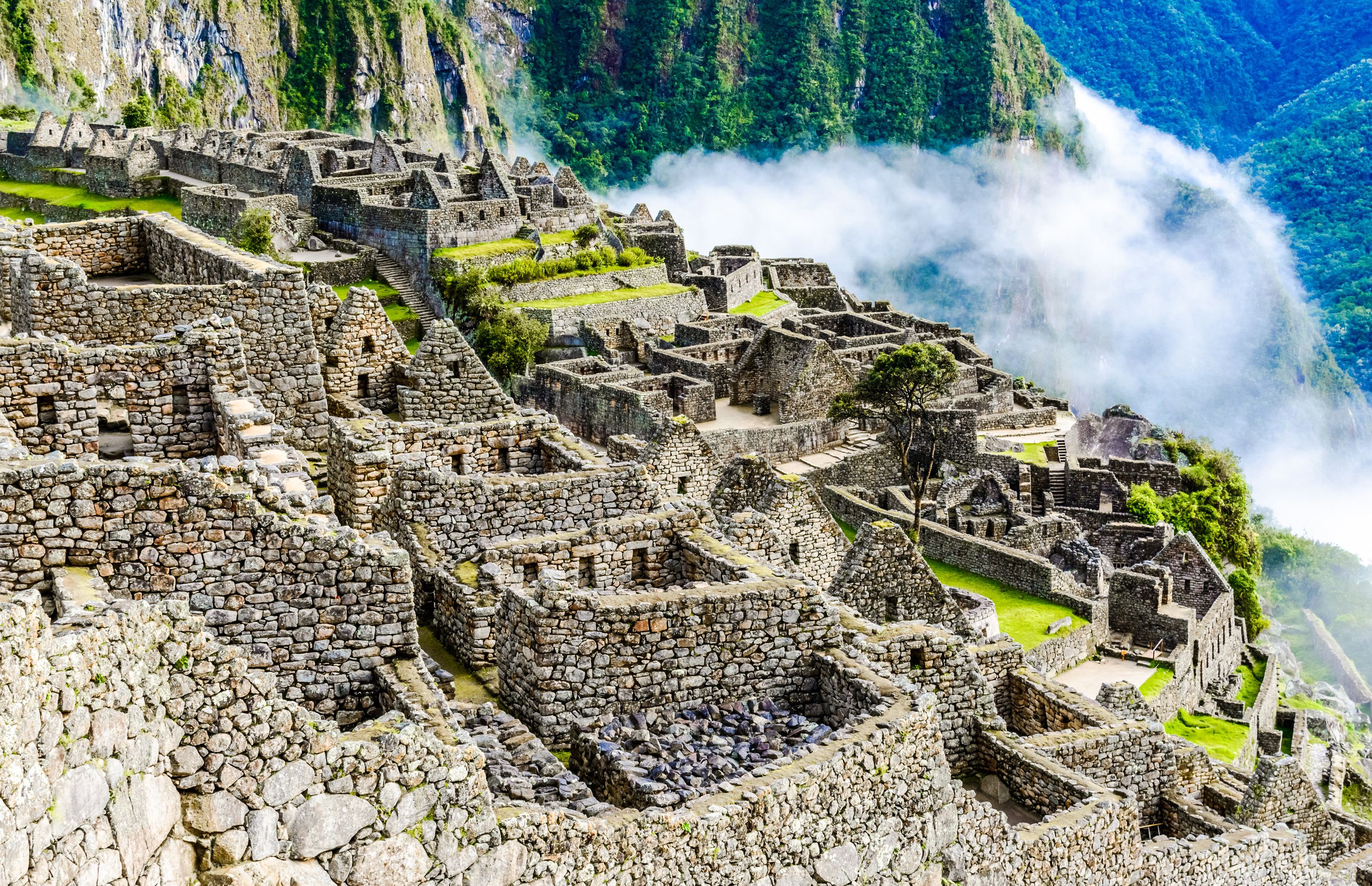 machu picchu ruins