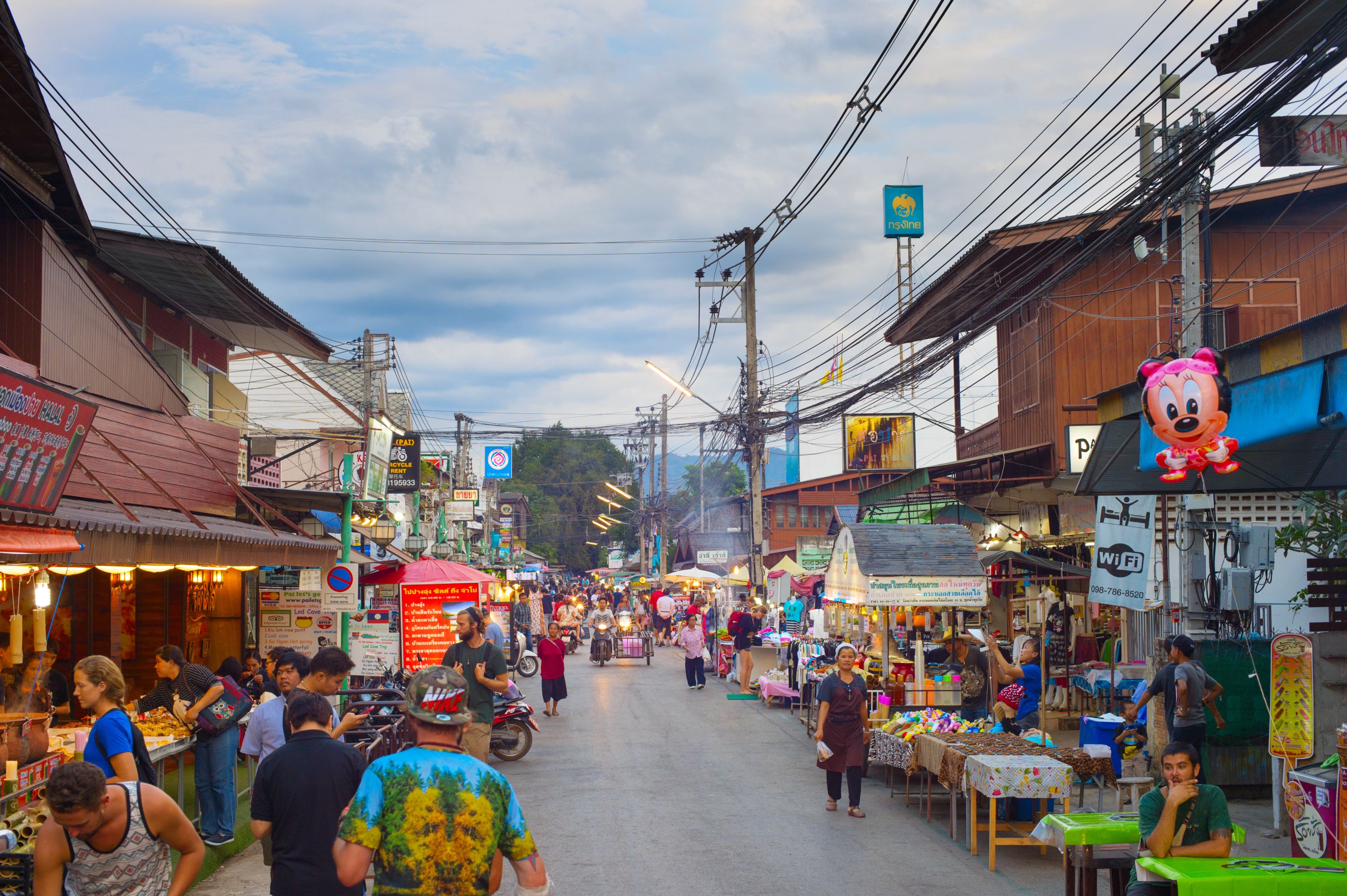 Night market in Pai