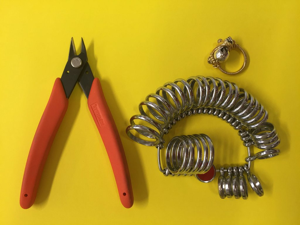 Earring Making Workshop by Kat&Bee - crafts in London
