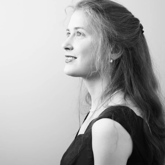 Baroque Violin Lessons by Eleanor Harrison - music in London