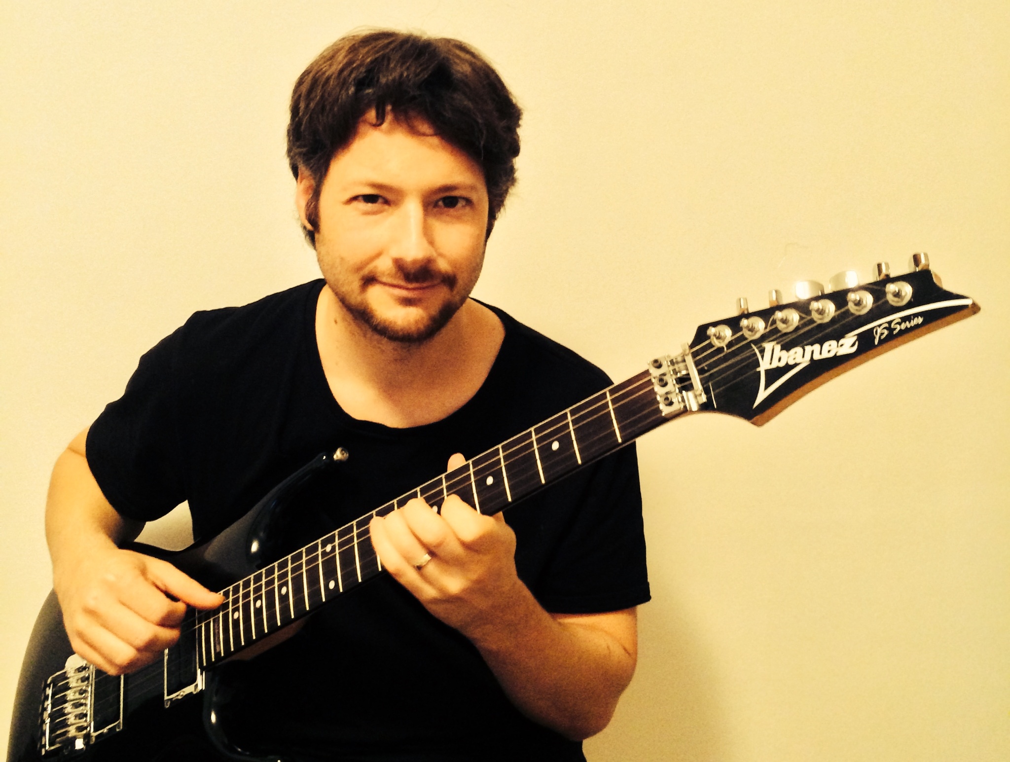 Beginners Guitar with Udi Glaser by Udi Glaser - music in London