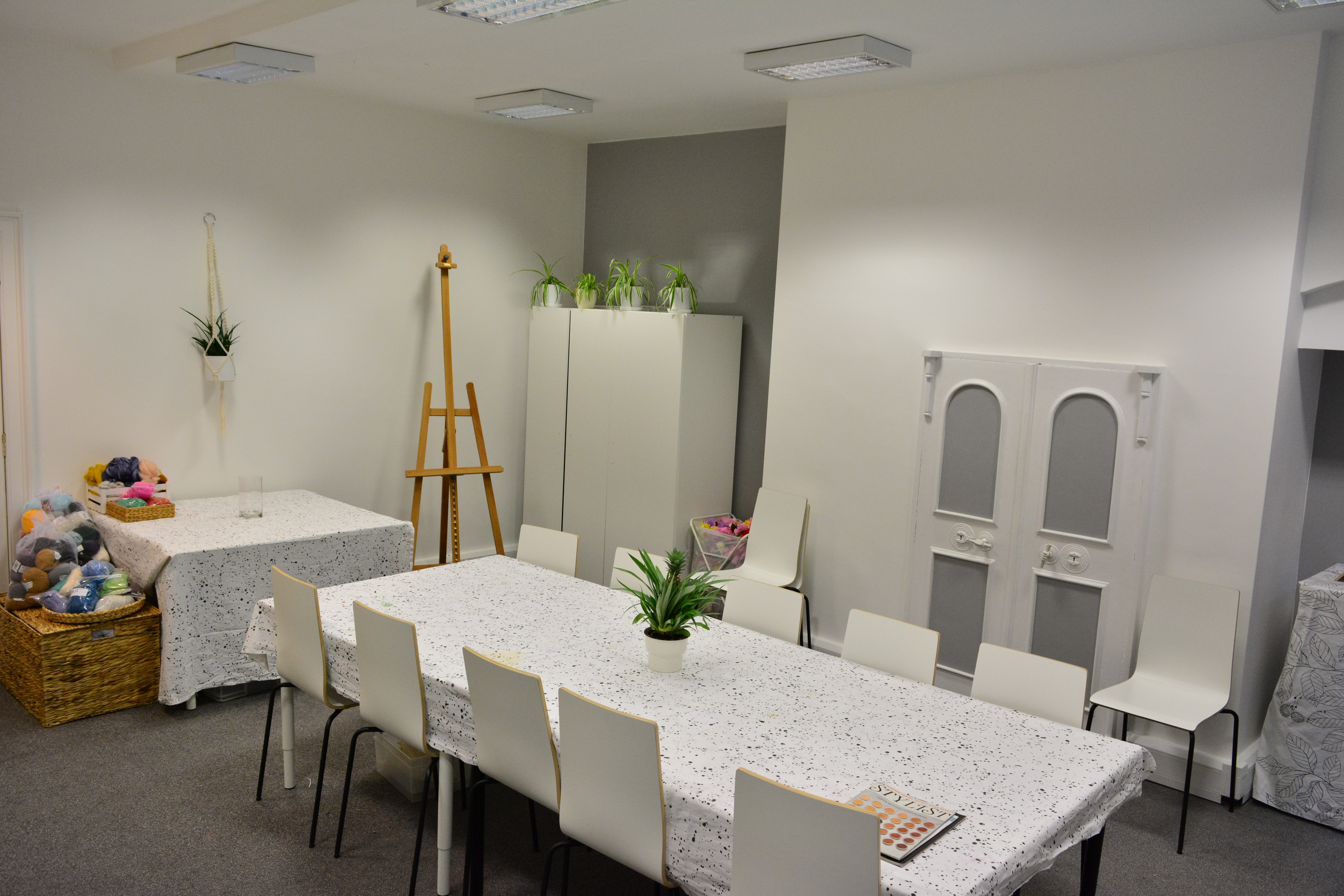 Brush Lettering and Exhibition Tour by London Craft Club - art in London