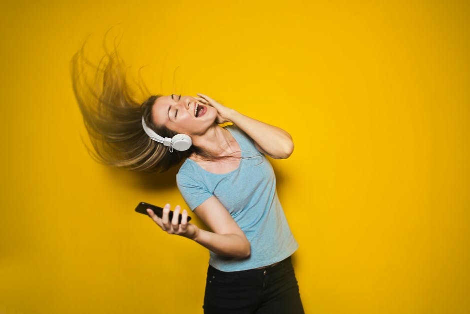 Intermediate Holistic Singing Session by Michaela Sound - music in London