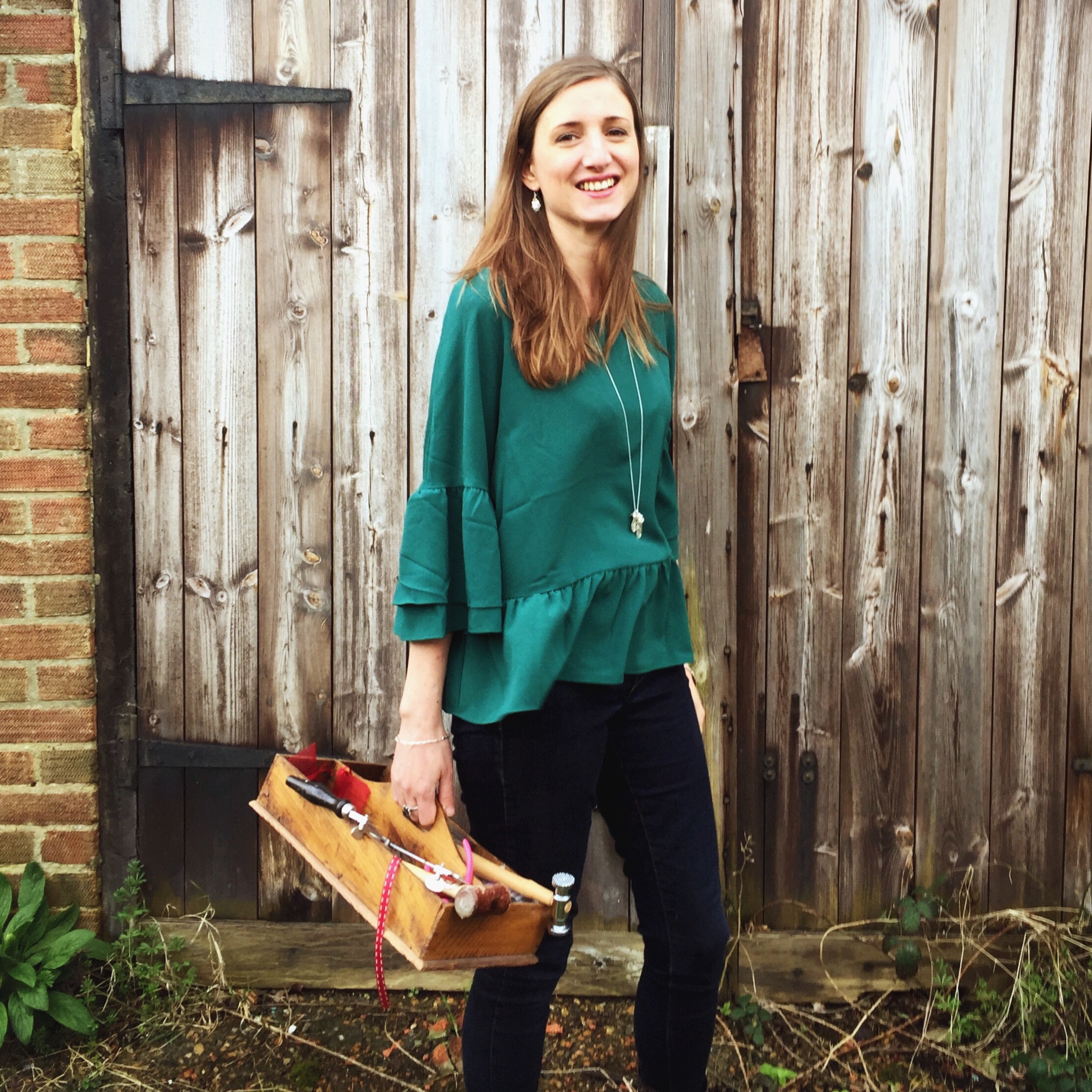 Beginners Jewellery Making Craft Workshop by Grace and Flora - crafts in London
