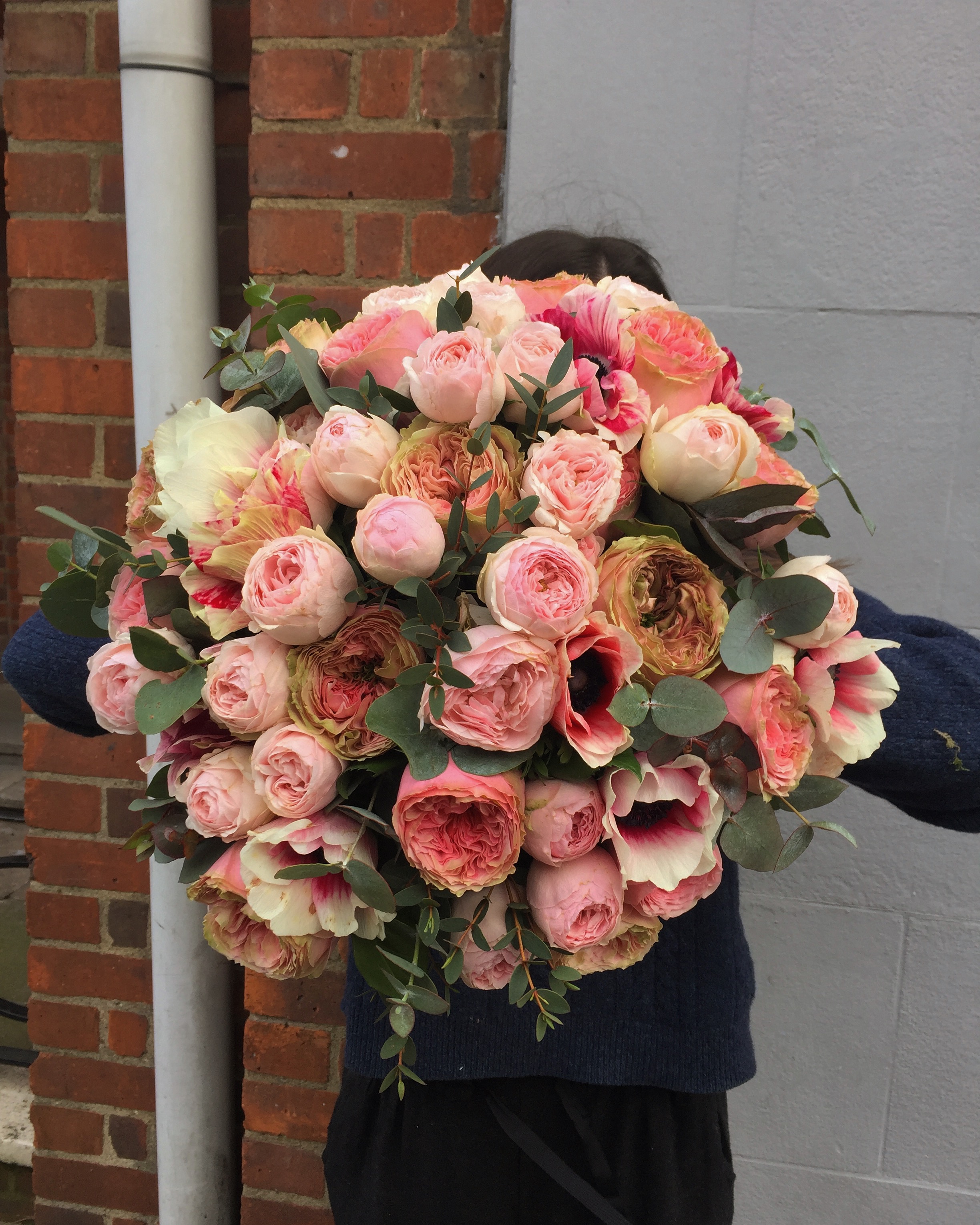 Bespoke Flower Arranging Workshop - Hand Tied Bouquet by Lily Cora Flowers - art in London
