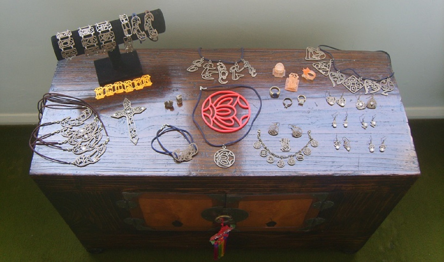 Jewellery Design Course for Beginners by Fluid Designer for 3D Printing - crafts in London