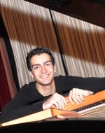 Beginners Piano Lessons with Riyad Nicolas by Riyad Nicolas - music in London